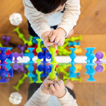 Squigz™ Starter Set 24 piezas, Juego de creatividad y construcción 3años+