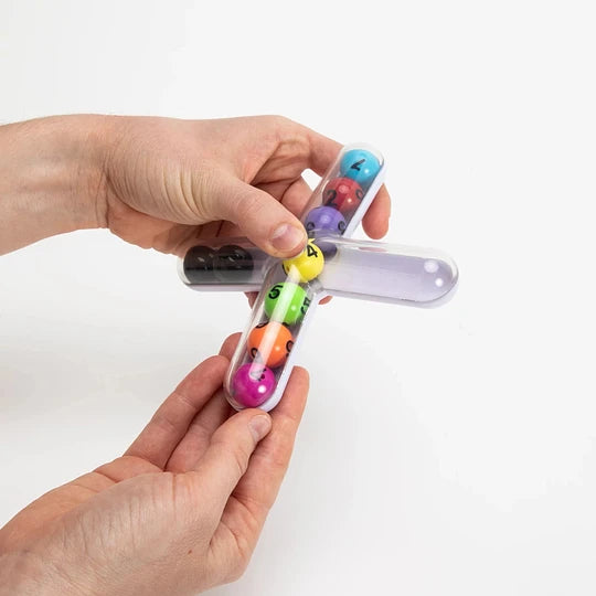Tiltago, juego de ingenio 8+